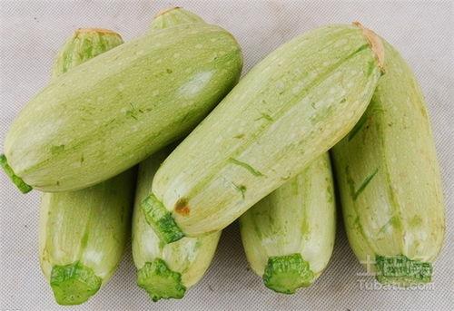 生瓜可以红烧着吃吗视频,意想不到的美味新尝试