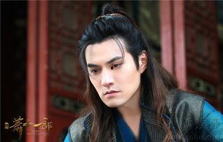 萧十一郎群众吃瓜视频,群众围观吃瓜，揭秘江湖传奇背后的故事